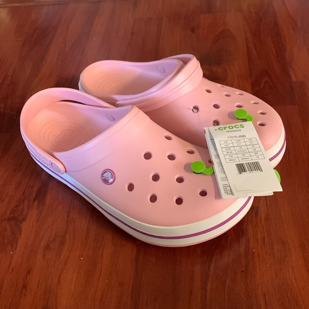 NWT Crocs